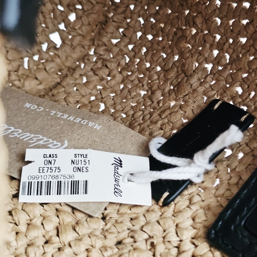 New! Madewell The Camren Mini Bag in Straw with Crochet Cherry Charm - Picture 11 of 11